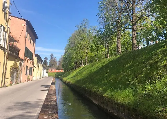 アパート Claudia's Flat ルッカ